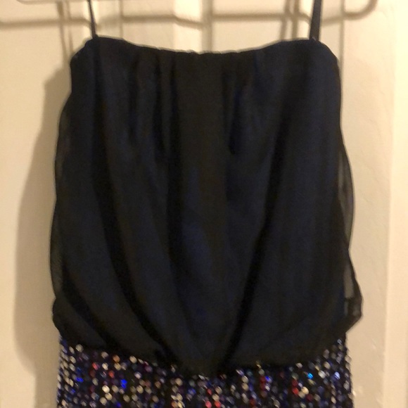 Sequin strapless party dress - Picture 3 of 8